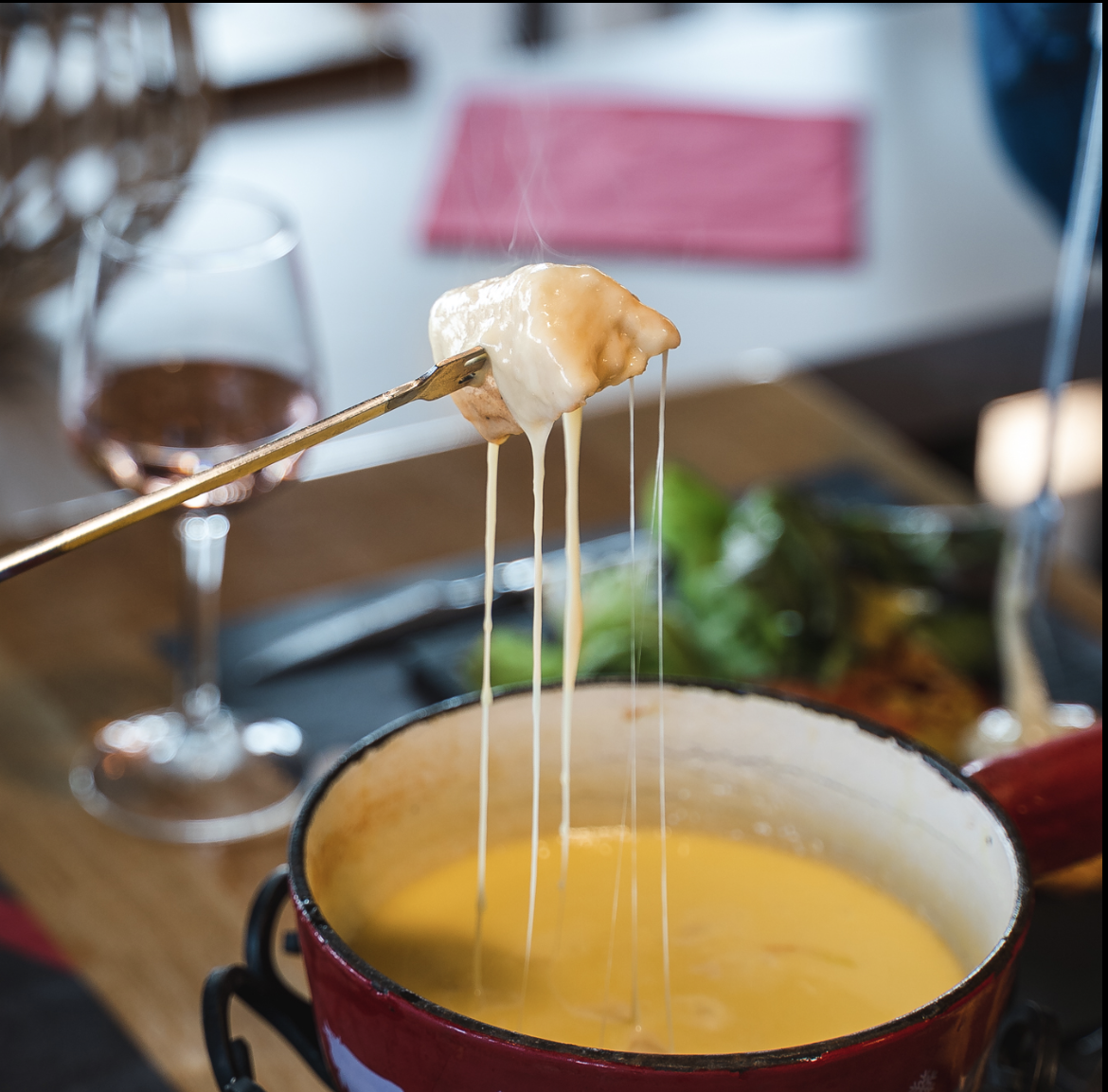 Plat de fondue savoyarde