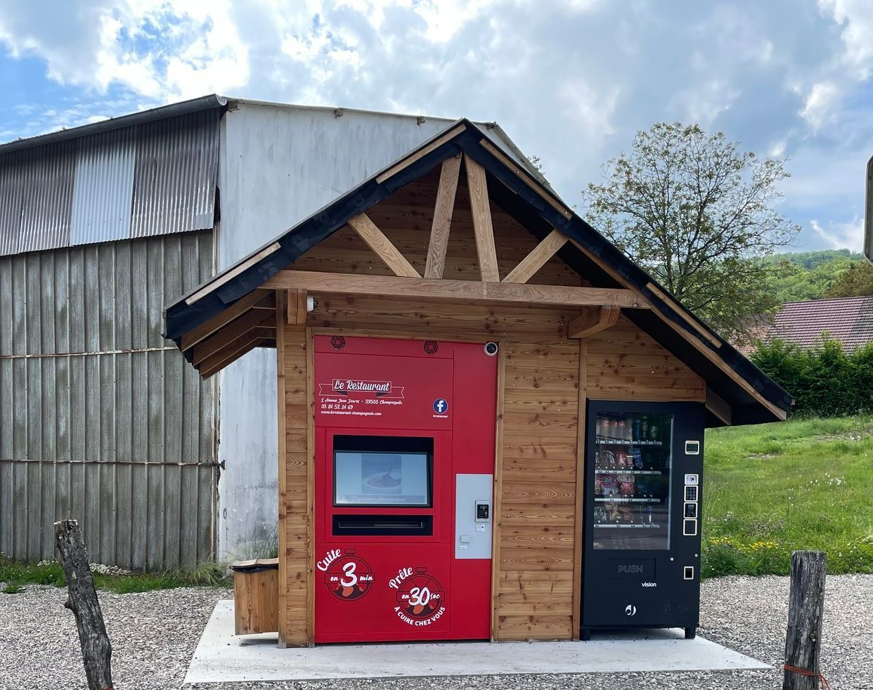 Distributeur à pizzas de nuit