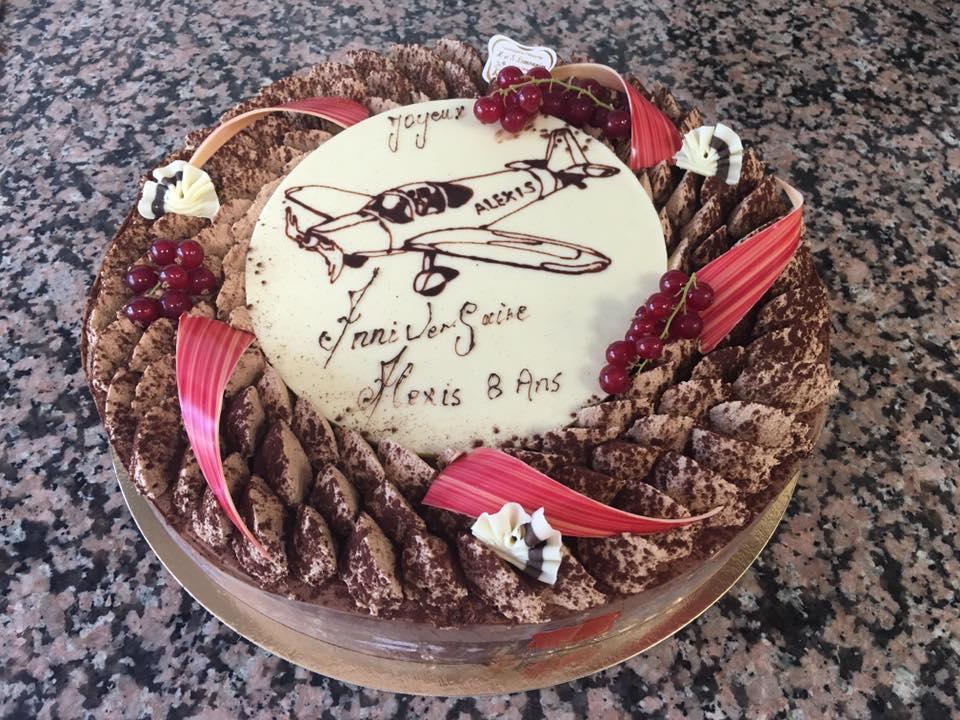 Gâteau d'anniversaire thème aviation