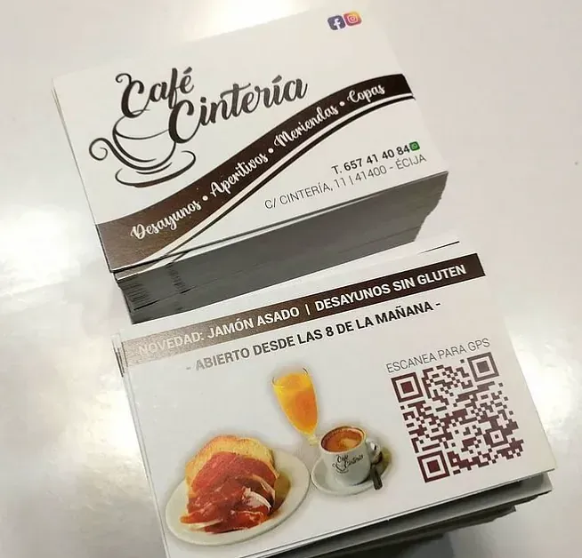 Una tarjeta de presentación para un restaurante llamado Café Cinteria.
