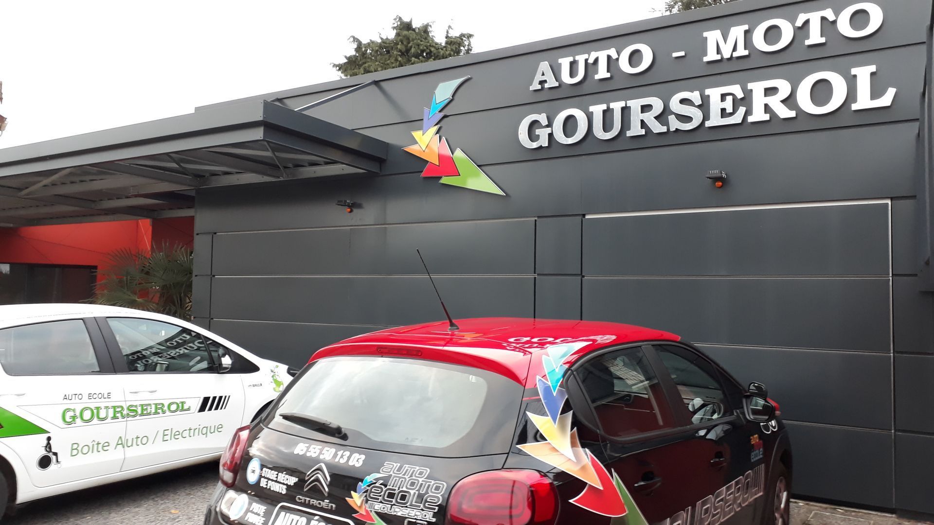 Véhicules de conduite