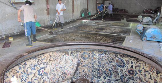 Essorage de tapis après lavage