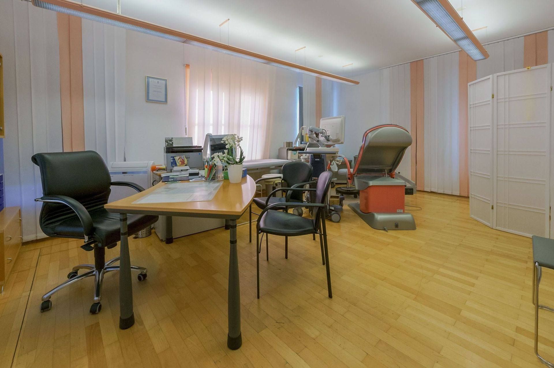 Frauenarztpraxis Dr. med. Simone Kuhn FMH Gynäkologie und Geburtshilfe