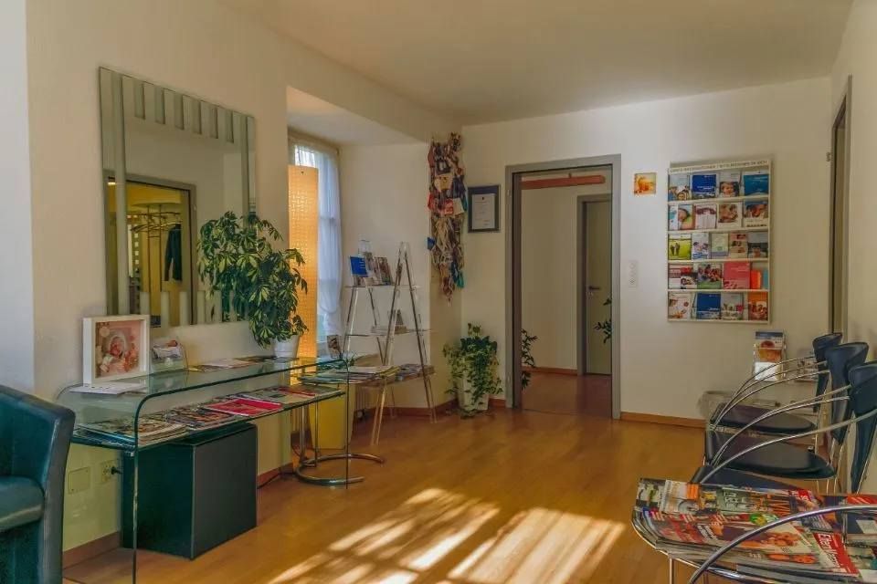 Frauenarztpraxis Dr. med. Simone Kuhn Rigert FMH Gynäkologie und Geburtshilfe