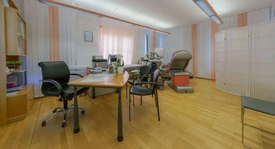 Frauenarztpraxis Dr. med. Simone Kuhn Rigert FMH Gynäkologie und Geburtshilfe