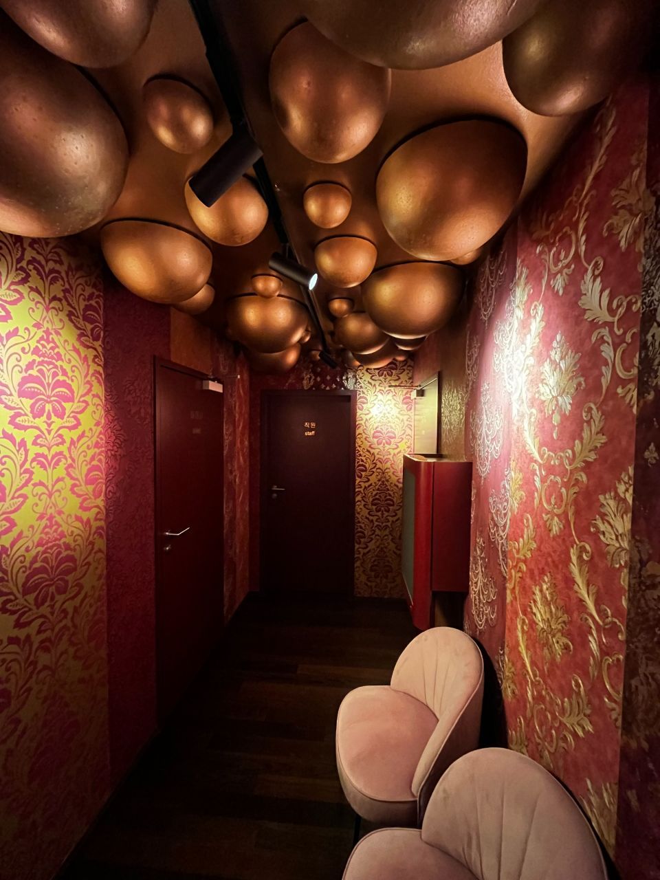 Von der Luca Benedetto Malermeister AG renoviertes Wohnzimmer