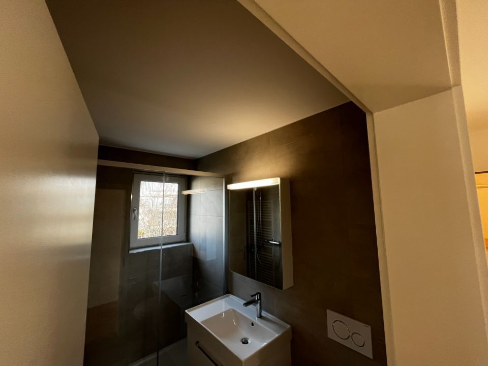 Von der Luca Benedetto Malermeister AG renoviertes Wohnzimmer