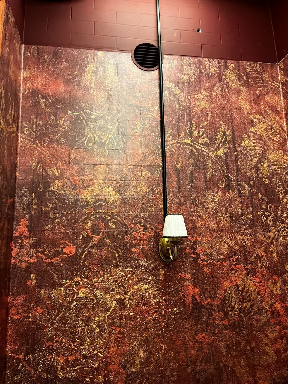 Von der Luca Benedetto Malermeister AG renoviertes Wohnzimmer