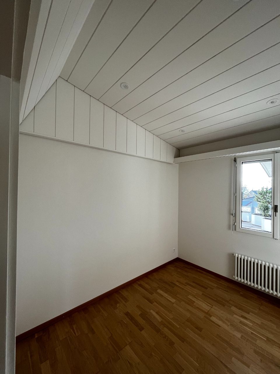 Von der Luca Benedetto Malermeister AG renoviertes Wohnzimmer