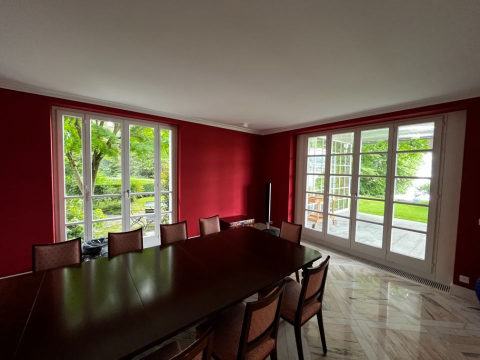 Von der Luca Benedetto Malermeister AG renoviertes Wohnzimmer