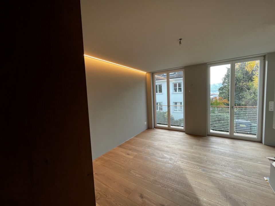 Von der Luca Benedetto Malermeister AG renoviertes Wohnzimmer