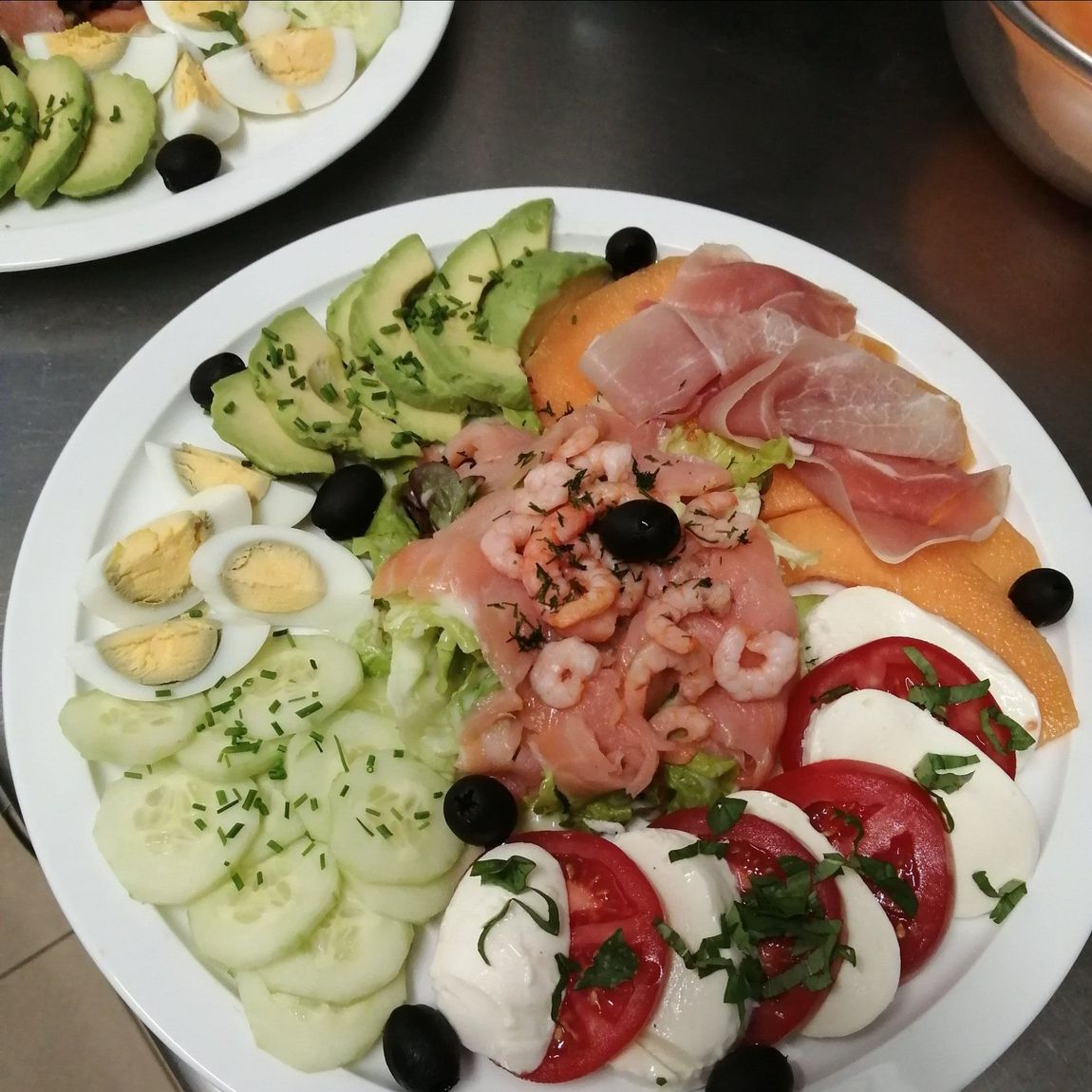 Une salade de crevettes