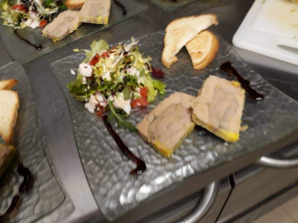 Une entrée dans une assiette