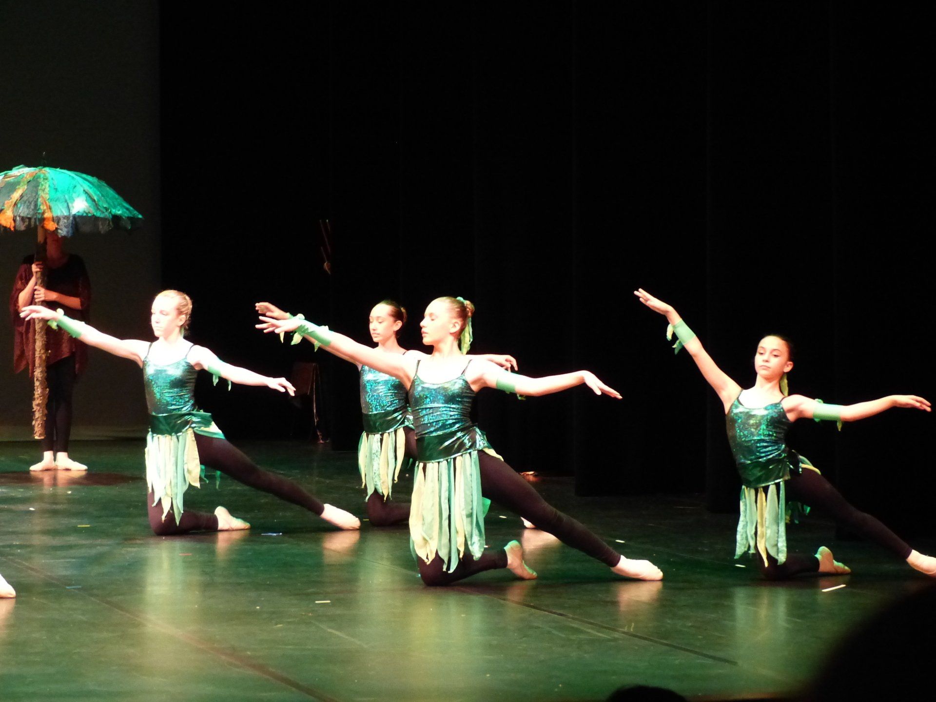Danseuses costumes verts