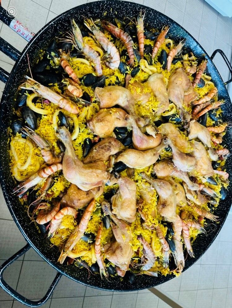 Nourriture présenter dans des plats à emporter