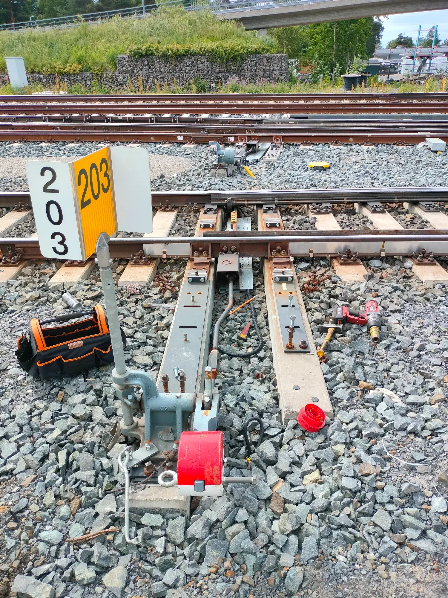 Rail Off Oy radantarkastus ja millintarkat geometriamittaukset Pohjois-Suomessa.