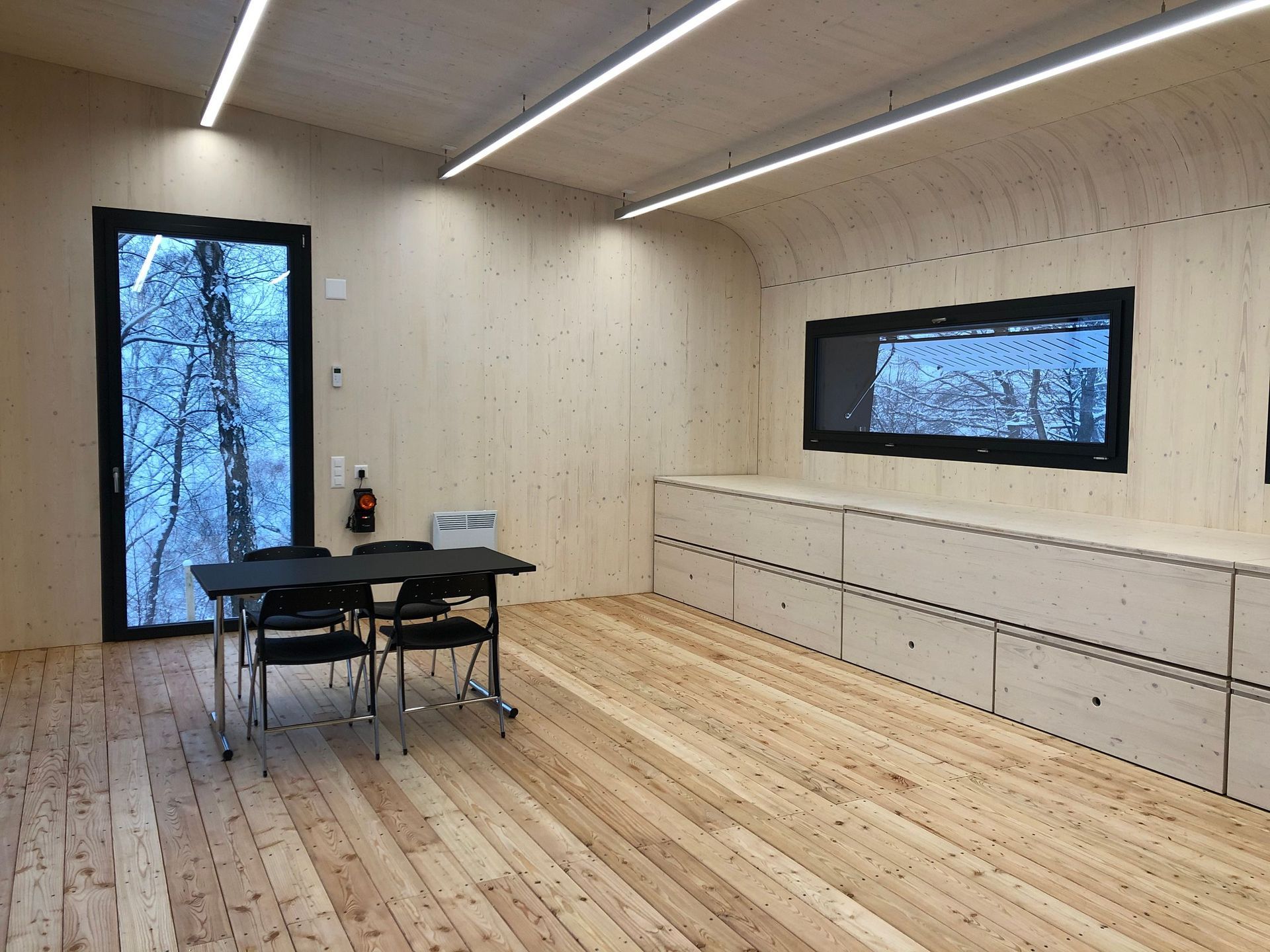 ValeggiaPanzera e associati Sagl - istituto di credito Lugano - Architettura, studi · Architettura d'interni - Collaboratore esterno Giovanni Rizzi - Industriale Mendrisio - Design industriale, design del prodotto · Progettazione architettonica - Lugano - Ticino
