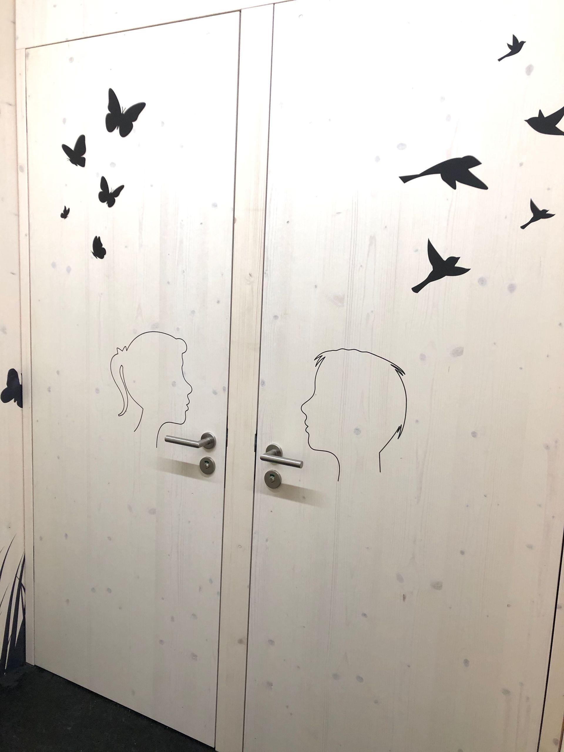 ValeggiaPanzera e associati Sagl - istituto di credito Lugano - Architettura, studi · Architettura d'interni - Collaboratore esterno Giovanni Rizzi - Industriale Mendrisio - Design industriale, design del prodotto · Progettazione architettonica - Lugano - Ticino