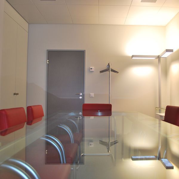 ValeggiaPanzera e associati Sagl - istituto di credito Lugano - Architettura, studi · Architettura d'interni - Collaboratore esterno Giovanni Rizzi - Industriale Mendrisio - Design industriale, design del prodotto · Progettazione architettonica - Lugano - Ticino