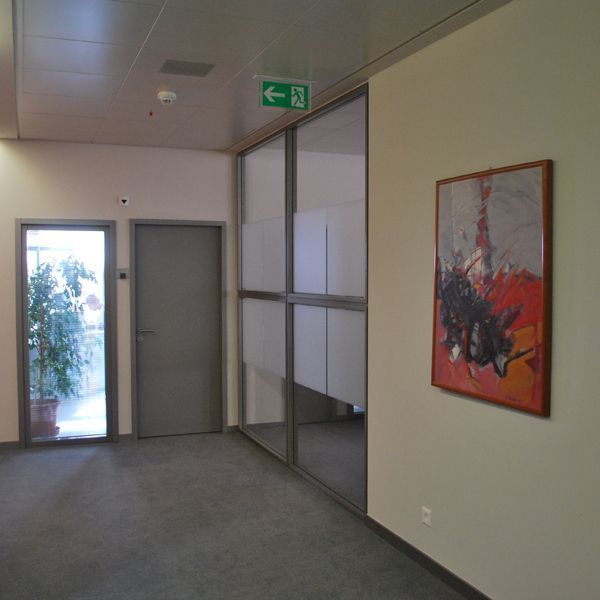 ValeggiaPanzera e associati Sagl - istituto di credito Lugano - Architettura, studi · Architettura d'interni - Collaboratore esterno Giovanni Rizzi - Industriale Mendrisio - Design industriale, design del prodotto · Progettazione architettonica - Lugano - Ticino