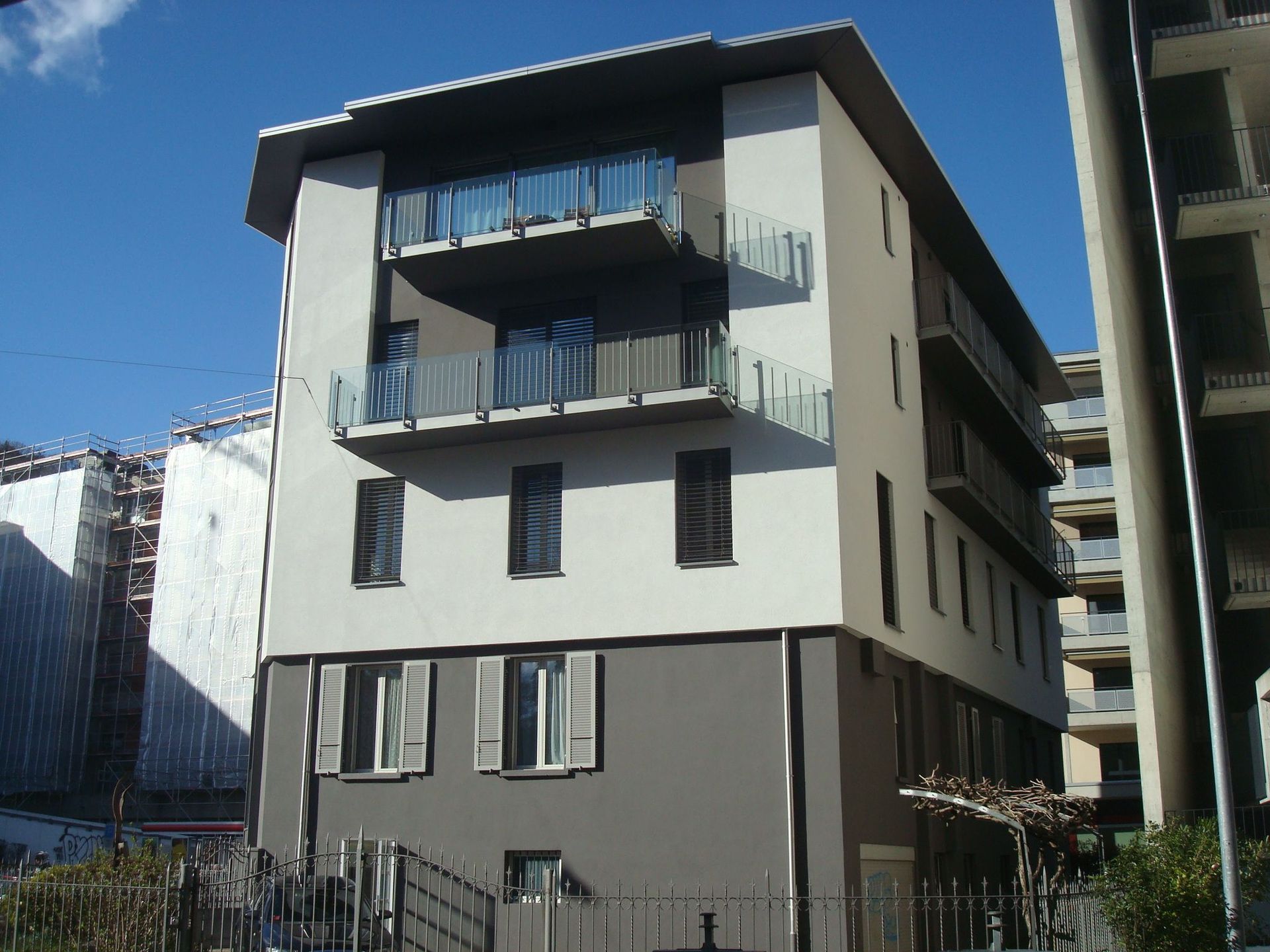 Casa 76, Lugano
