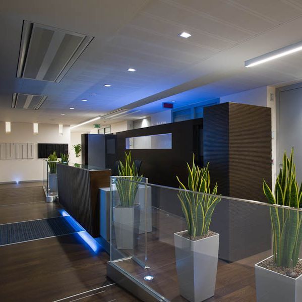 ValeggiaPanzera e associati Sagl - istituto di credito Lugano - Architettura, studi · Architettura d'interni - Collaboratore esterno Giovanni Rizzi - Industriale Mendrisio - Design industriale, design del prodotto · Progettazione architettonica - Lugano - Ticino