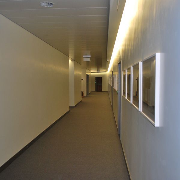 ValeggiaPanzera e associati Sagl - istituto di credito Lugano - Architettura, studi · Architettura d'interni - Collaboratore esterno Giovanni Rizzi - Industriale Mendrisio - Design industriale, design del prodotto · Progettazione architettonica - Lugano - Ticino