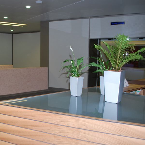 ValeggiaPanzera e associati Sagl - istituto di credito Lugano - Architettura, studi · Architettura d'interni - Collaboratore esterno Giovanni Rizzi - Industriale Mendrisio - Design industriale, design del prodotto · Progettazione architettonica - Lugano - Ticino