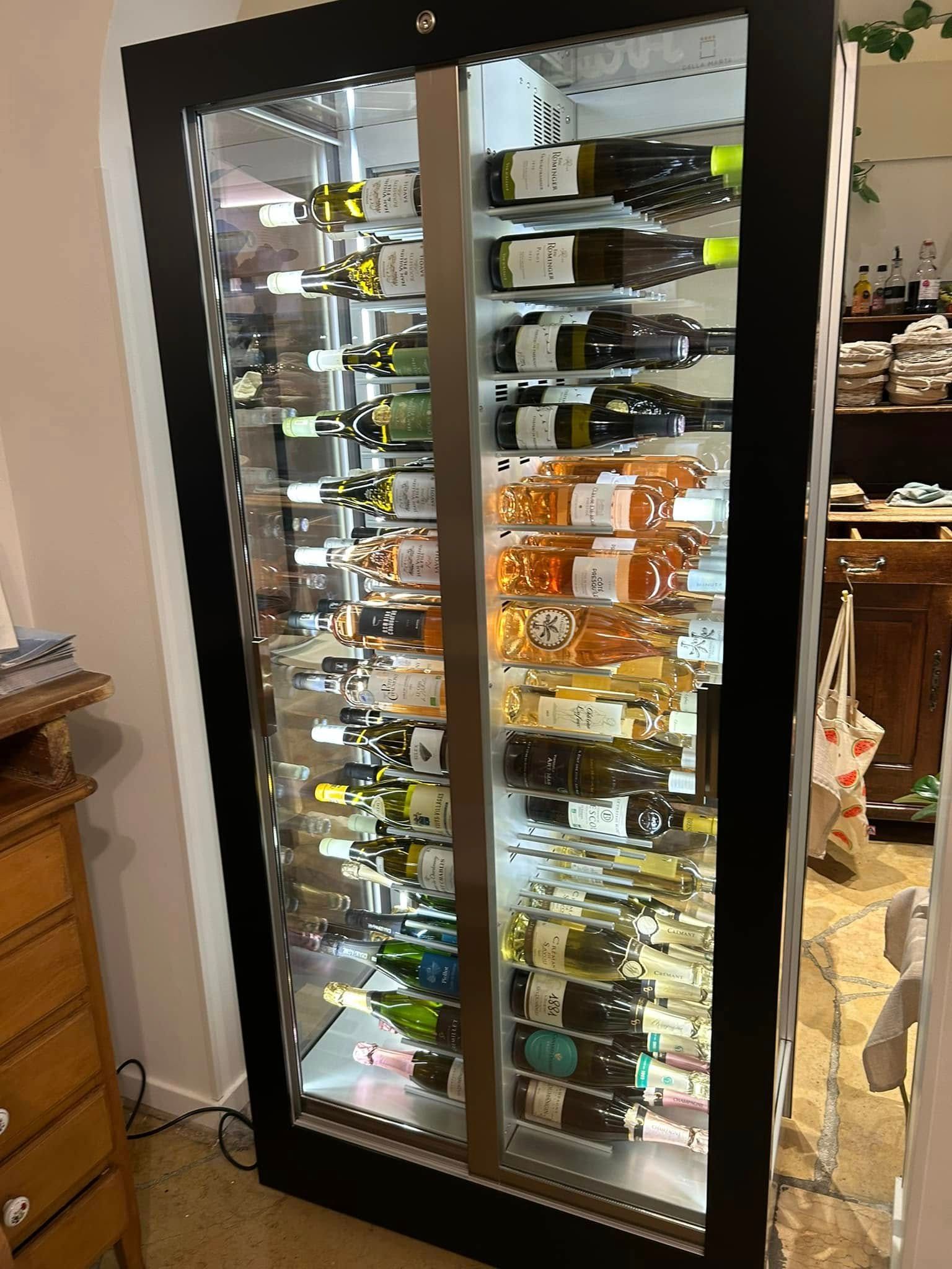 Un cave à vin de service