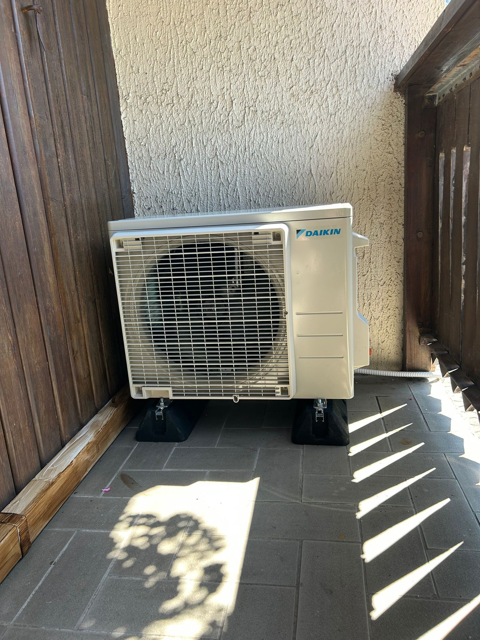 Une unité de climatisation extérieure
