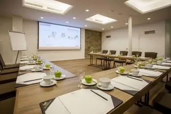 Eine Tagung in U-Form im Kutschhaus im Schlosshotel Hugenpoet in Essen.