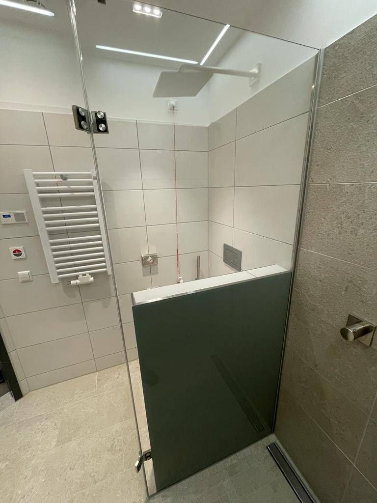 Duschkabine aus Glas