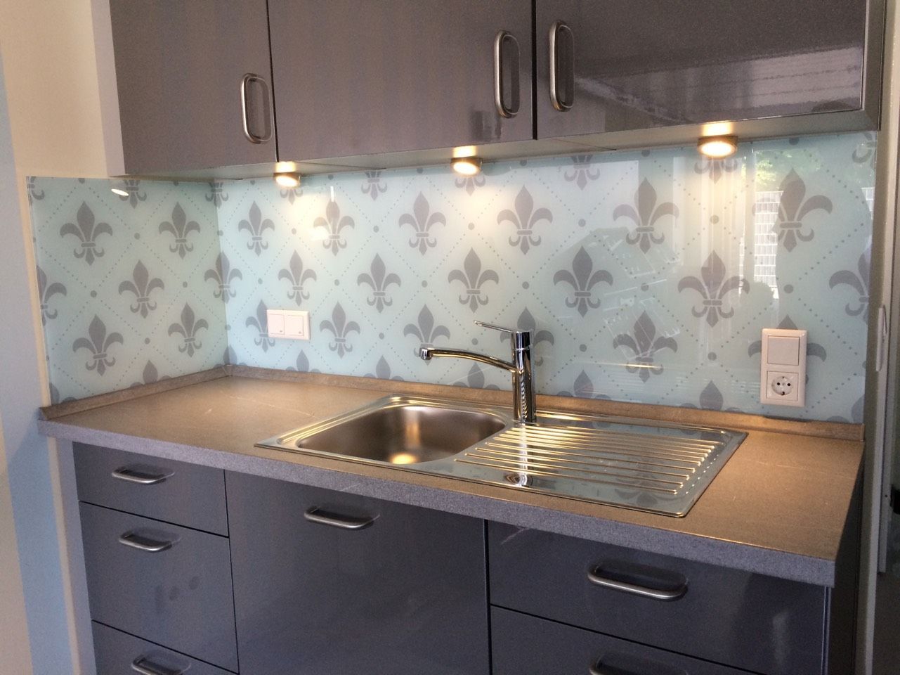 Küchenrückwand aus Glas