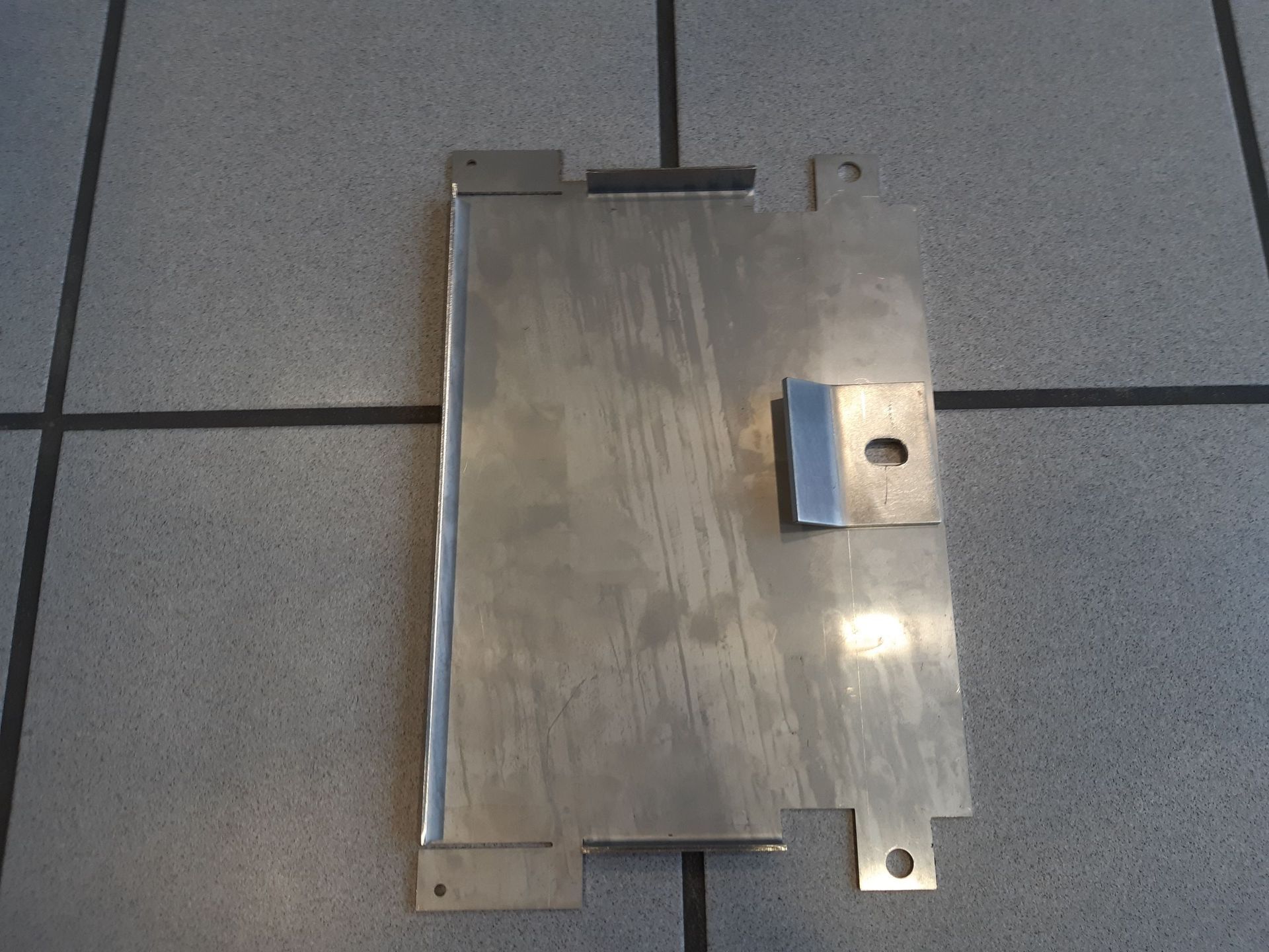 Nachrüsthalter Zusatzbatterie VW T5 / T6, Entwicklung Fahrzeugelektrik