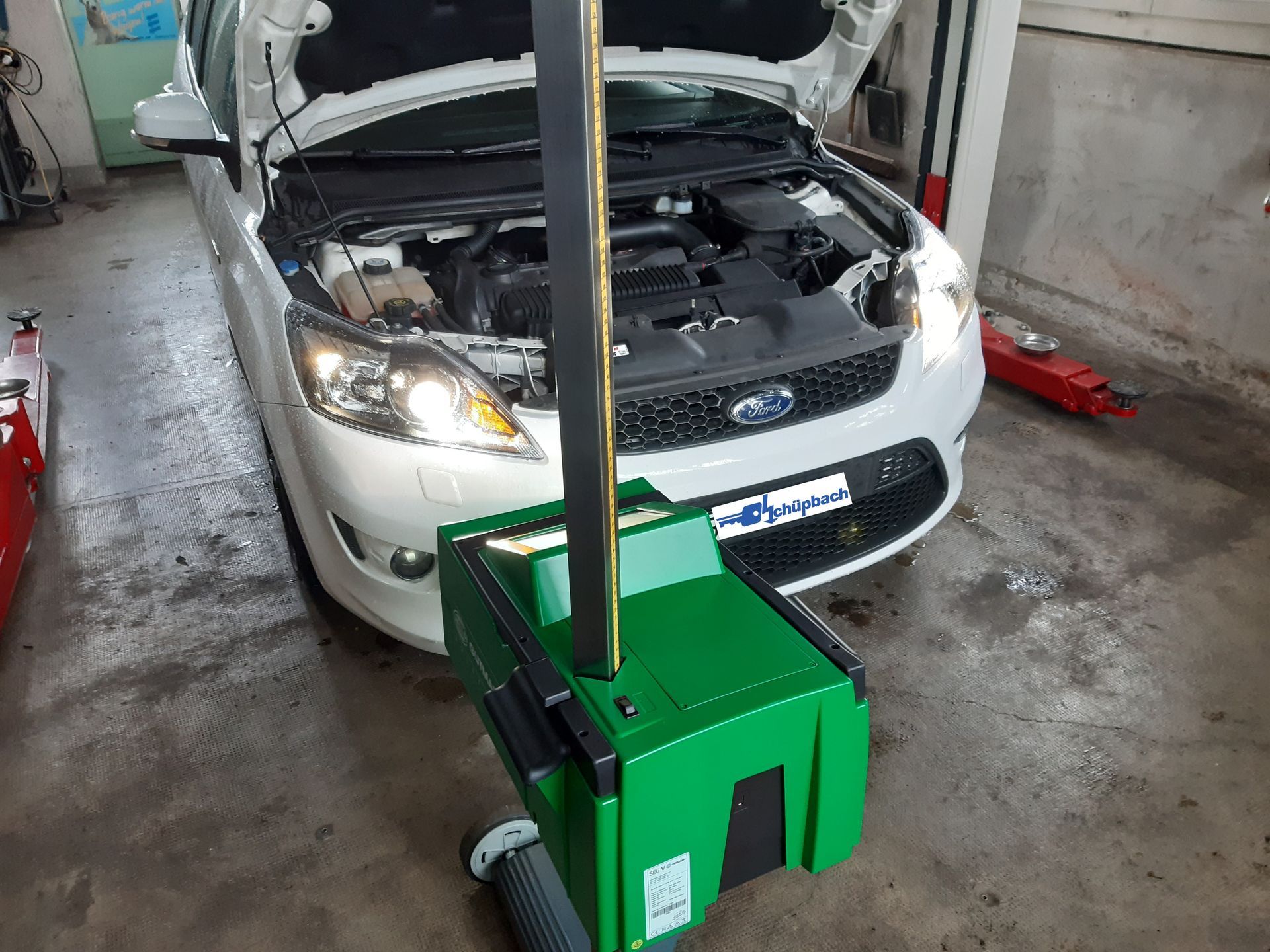 Scheinwerfer einstellen neuster Art, Bilux, LED-Matrix, Laserlicht kein Problem