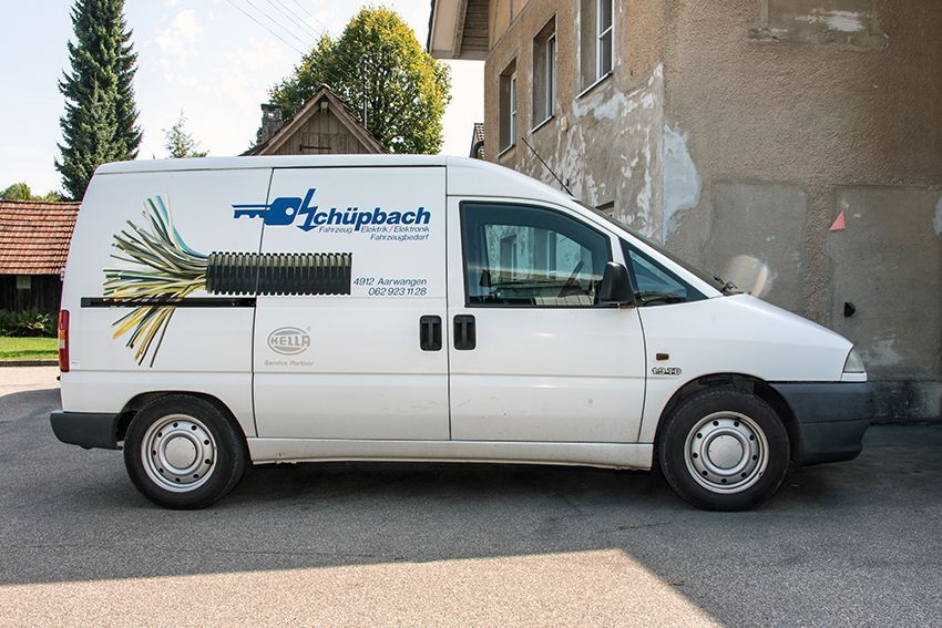 Fahrzeugelektrik, Diagnosespezialist Oberaargau, Servicewagen, Diagnose Auto Oberaargau, Fehlersuchen Auto, Fehleranalyse, Diagnose-Spezialist, Reparaturen vor Ort, Notfallservice Oberaargau, Notfallservice Baumaschinen Mittelland,