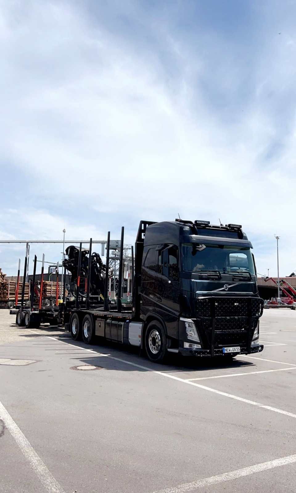 Lkw für den Holztransport, Anton Reindl Holztransporte und Holzhandel