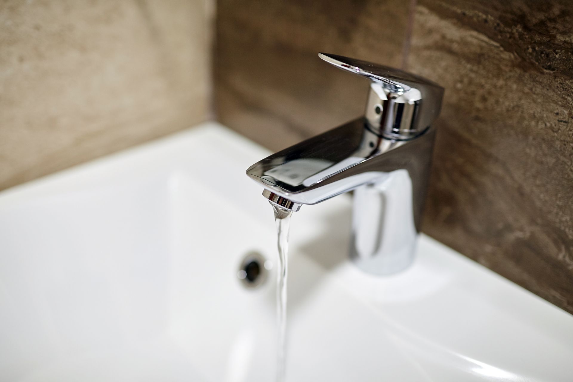 Lien vers la page plomberie.