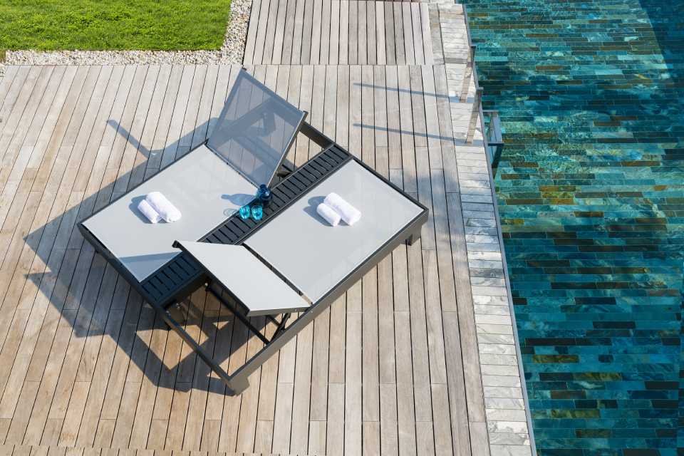 Minimalistische loungestoelen