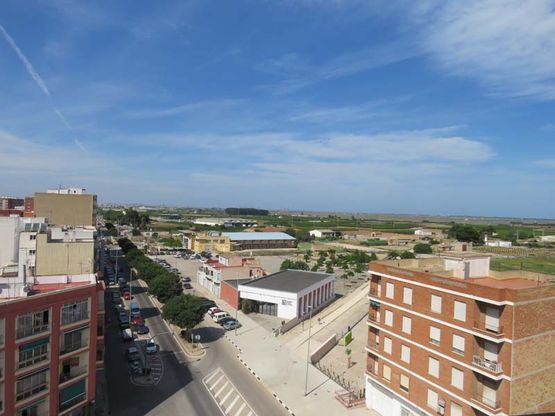 Una vista aérea de una ciudad con muchos edificios.