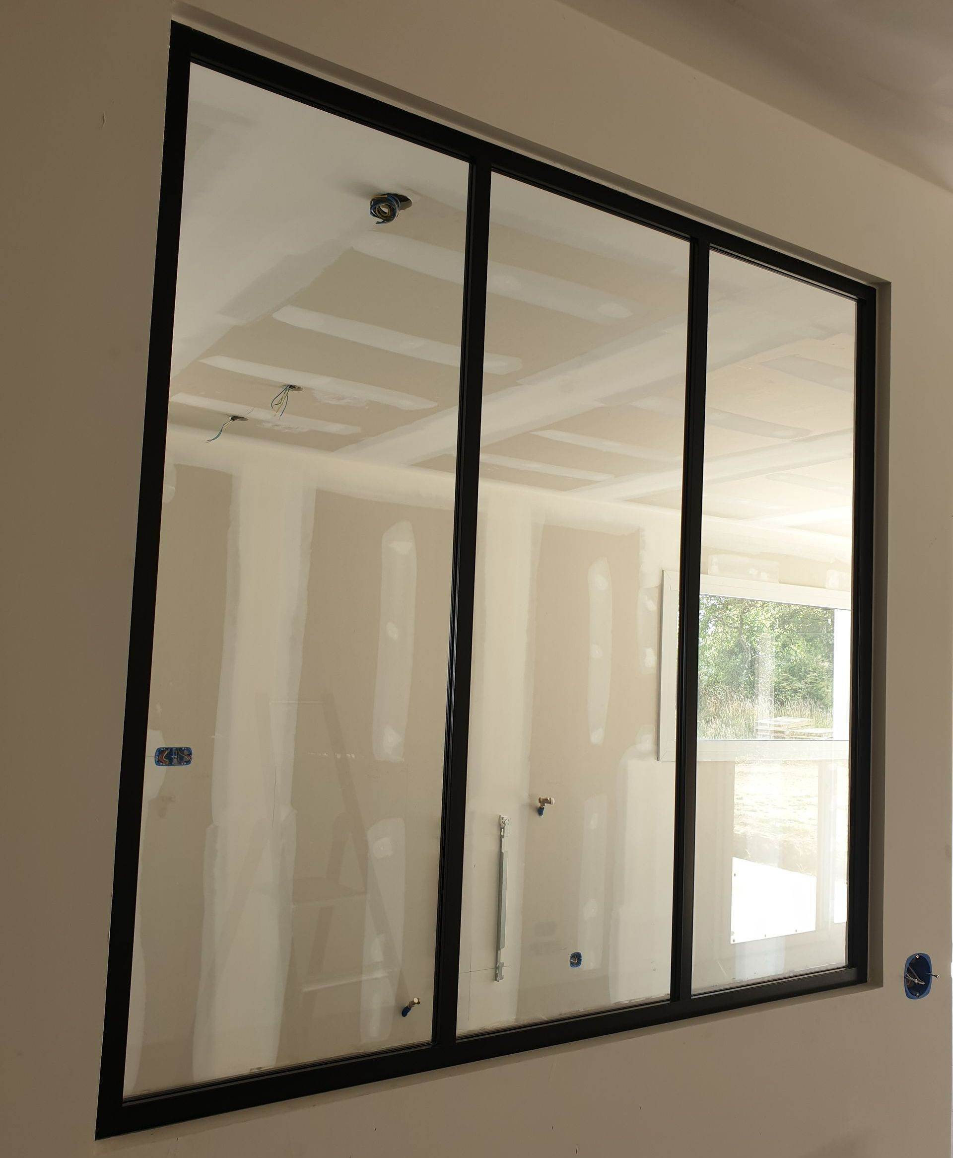 Une verrière fixe en aluminium