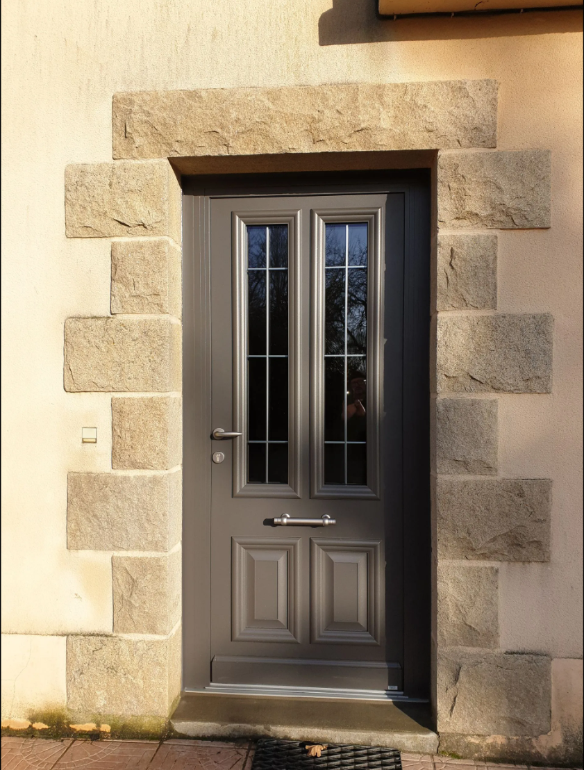 Porte d'entrée avec vitrage