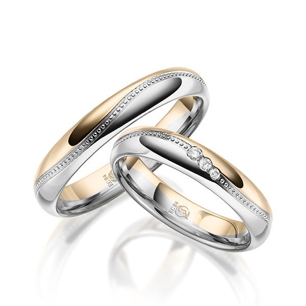 Bild von Trauringen / Verlobungsringen in gelbgold und weißgold