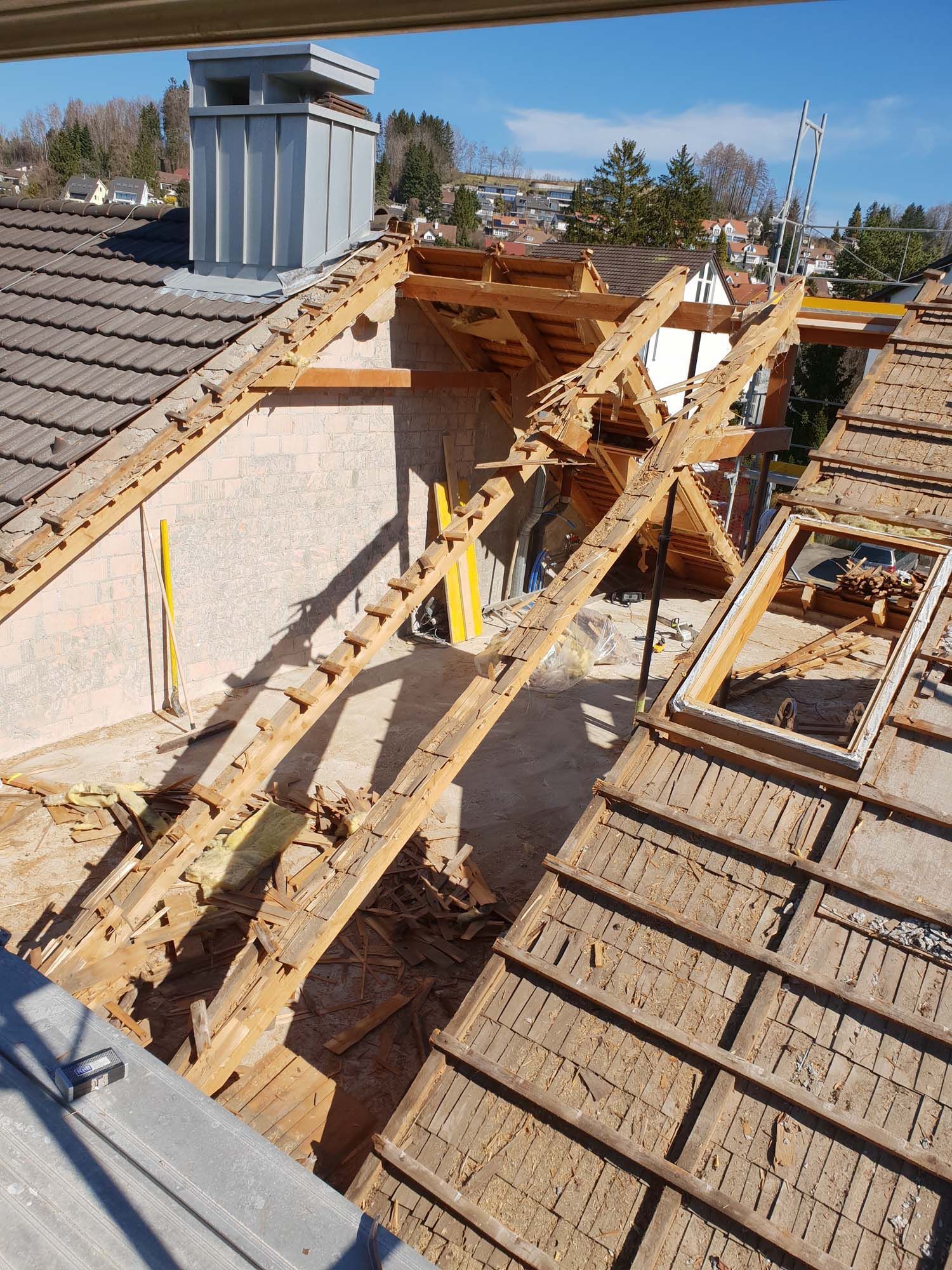 Abbruch-Dachaufbau - M. Näf Holzbau GmbH in Weisslingen