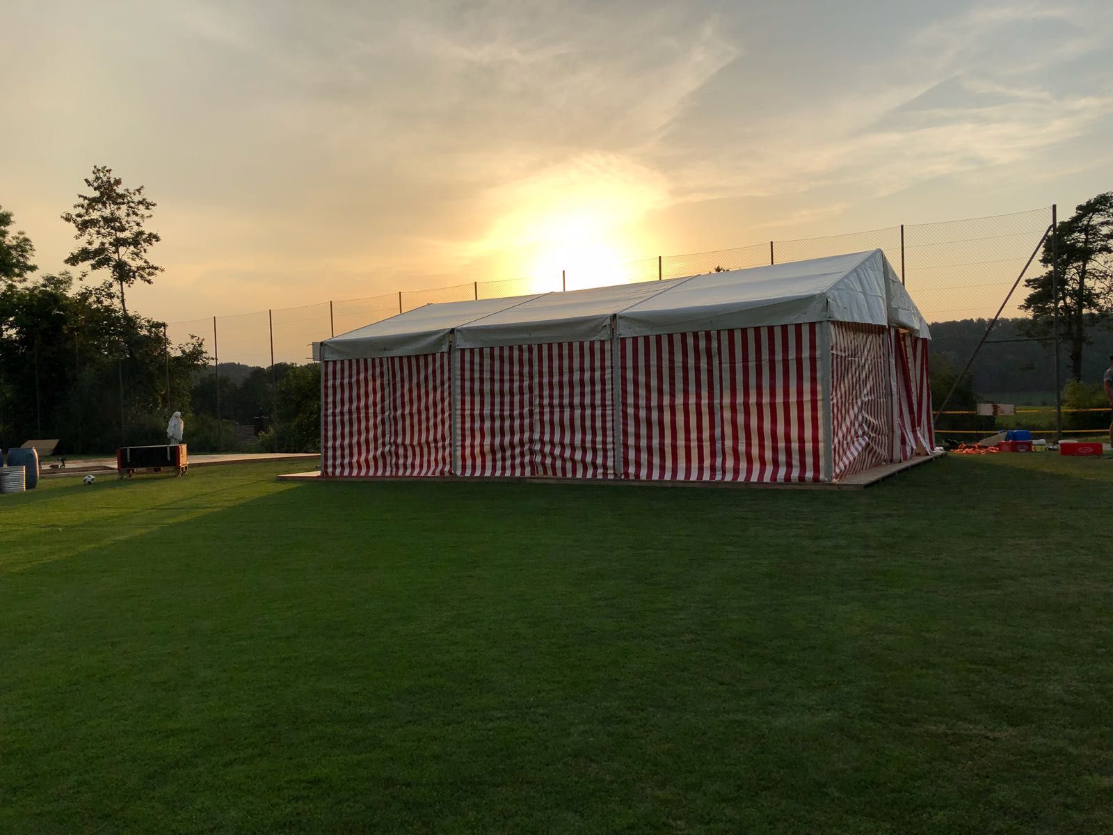 Festzelt - M. Näf Holzbau GmbH in Weisslingen