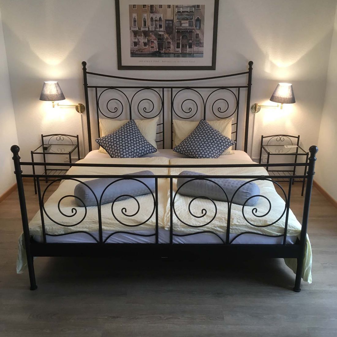 Gemütliche Zimmer | Hotel Al Boccalino | Zimmer mit Balkon, Familienzimmer, hundefreundlich, am Luganersee | Melide, Tessin