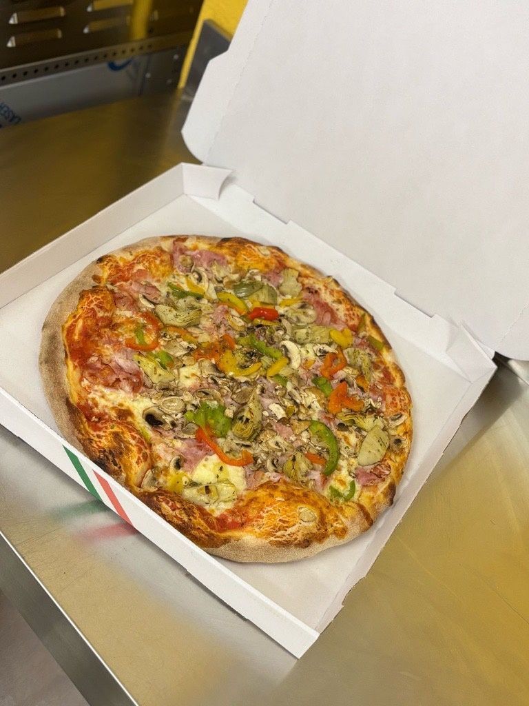 Pizza vom Pizzakurier Italia Amriswil