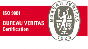 Logo de la certification ISO 9001 de Bureau Veritas sur une bannière rouge avec un sceau ovale gris.