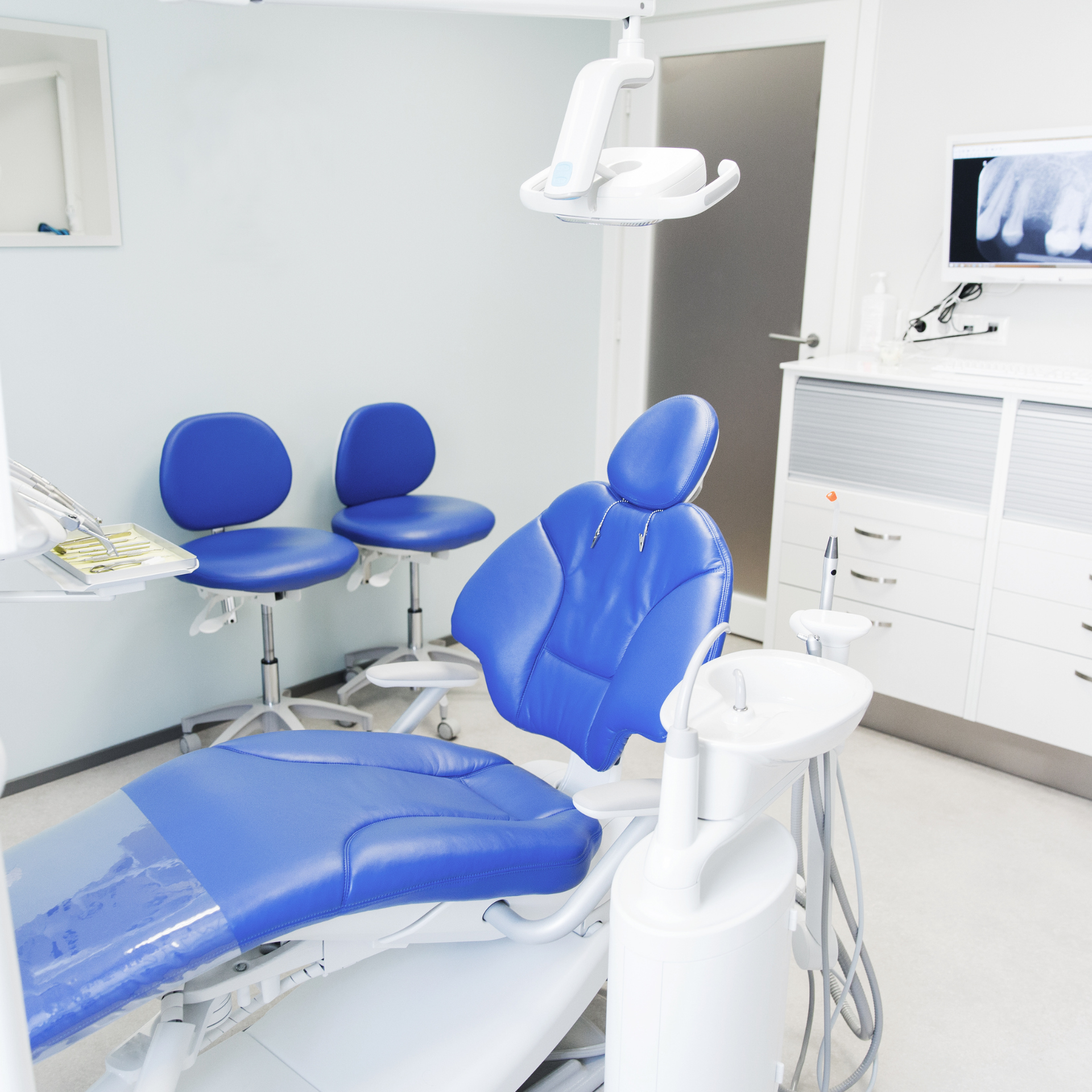 عيادة الاسنان في عيادات فاميلي كير