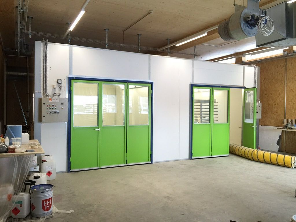 Gezügelte und modifizierte Anlage